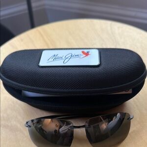 Maui Jim Breakwall Polarized Black Sunglasses with Case